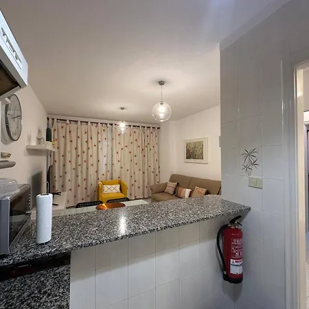 Casa - *